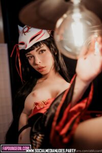 Amandawelp Brown Eyes Multicolor Hair Sexy Nudes