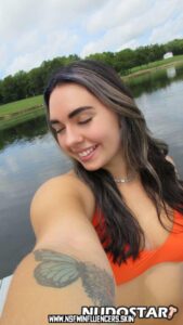 Abby Berner American Curvy Body Small Breasts Brown Eyes